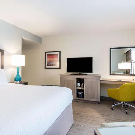 Hampton Inn & Suites Miami Wynwood Design District, Fl-2