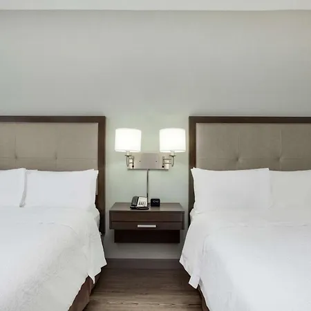 Hampton Inn & Suites Miami Wynwood Design District, Fl-3