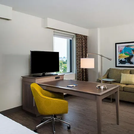 Hampton Inn & Suites Miami Wynwood Design District, Fl-2