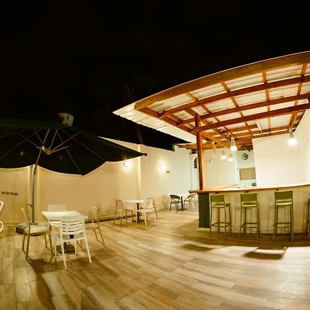 Hotel Isla Bonita-2