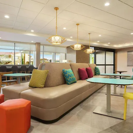 Home2 Suites By Hilton Portland Airport-3