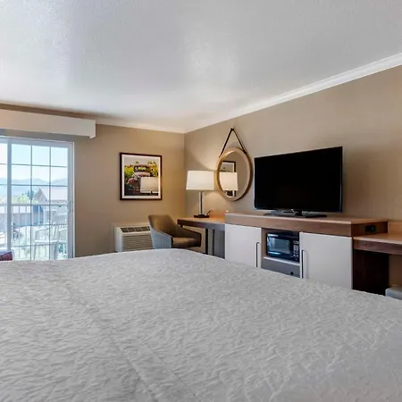 Hampton Inn Ukiah-3