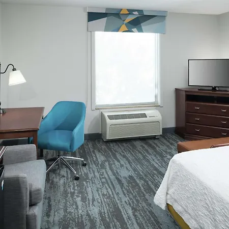 Hampton Inn & Suites Rochester-North-3