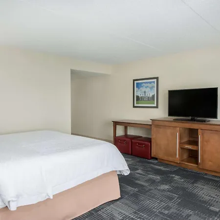 Hampton Inn Columbia-2