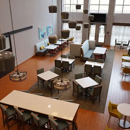 Hampton Inn & Suites Chicago/Aurora-2