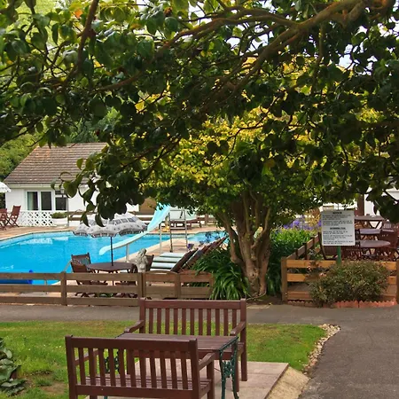 La Collinette Hotel, Cottages & Apartments-3