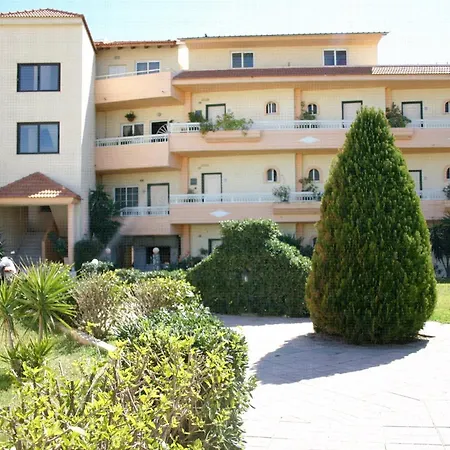 Lyristis Dinos Studios & Apartments-3
