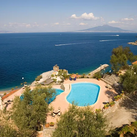 Villaggio Villa Lubrense-3