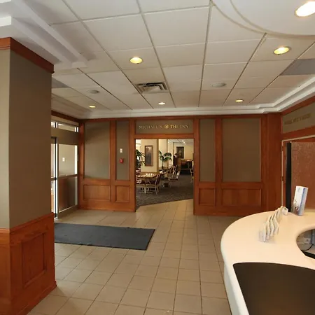 St. Albert Inn & Suites-3