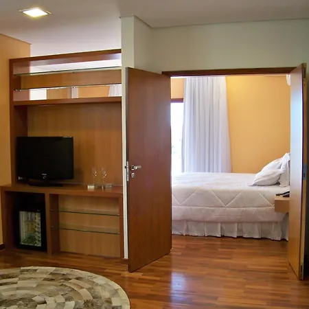 Ramada By Wyndham Furnaspark-2