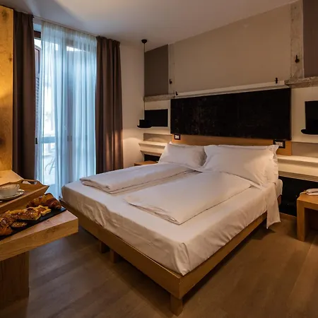 Albergo Caffe Centrale-3