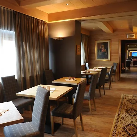 Hotel Italia-2