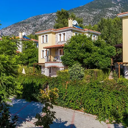 Perdikia Hill Hotel And Villas-3