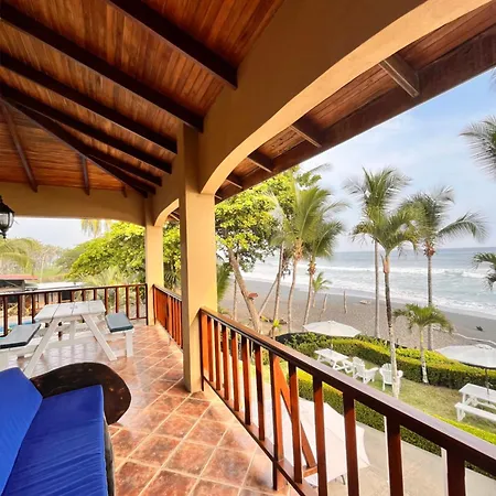 The Backyard Beachfront Hotel-2