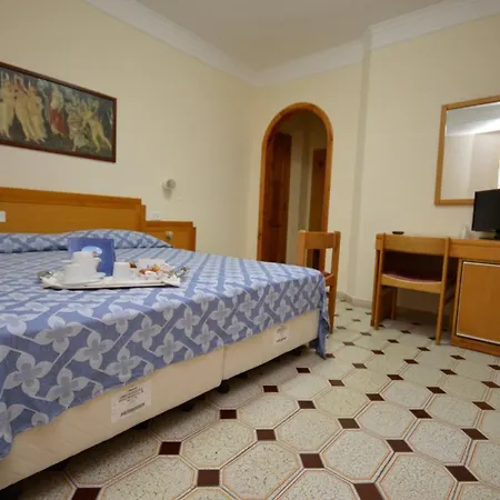 Hotel Residence Il Gabbiano-2
