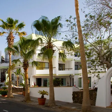 Aparthotel Esquinzo Y Monte Del Mar-2