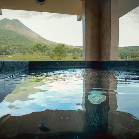 Paradise Hot Springs - Thermal Water & Volcano Views-3
