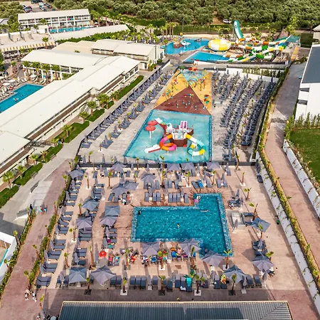 Caretta Paradise Resort & Waterpark-2