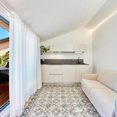 Villa Rosa Residence-2