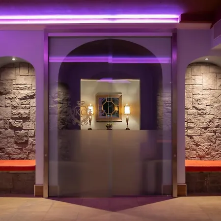 Kilronan Castle Hotel & Spa-2