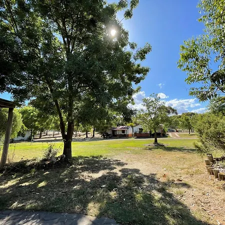 Mansfield Lakeside Caravan Park-2