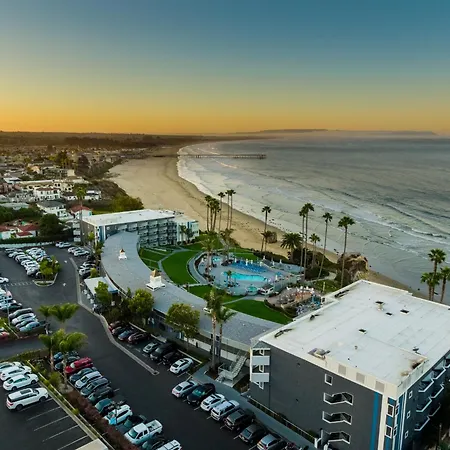 Seacrest Oceanfront Hotel-3