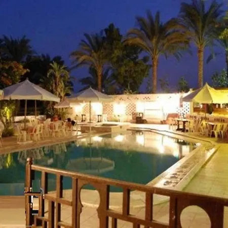 Six Corners Resort-3