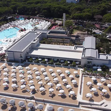 Riviera Resort Hotel-2