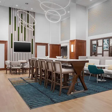 Hampton Inn & Suites Atlanta-Six Flags-3