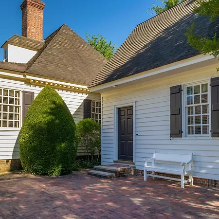 Colonial Houses, An Official Colonial Williamsburg Hotel-3