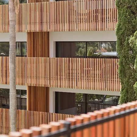 Las Gaviotas Suites Hotel&Spa-3