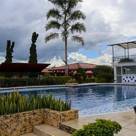 Hotel Parque De Los Arrieros-2