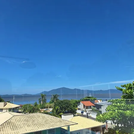 Pousada Hospedagem Palhoça com piscina-2