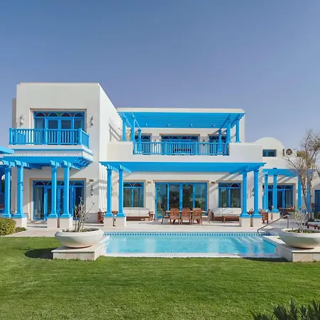 Hilton Salwa Beach Resort And Villas-3