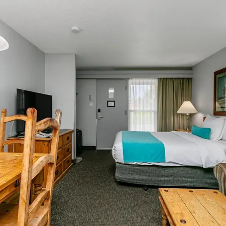 Tonquin Inn-3