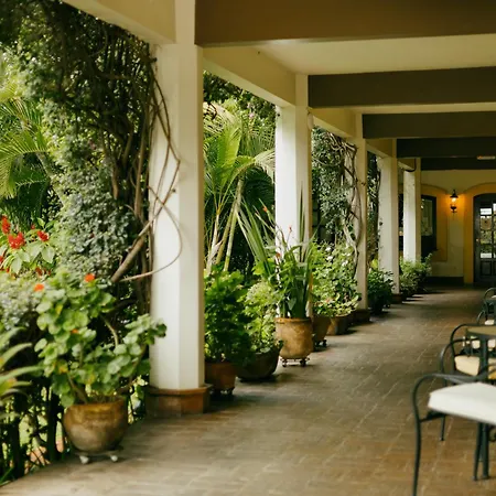 Hotel Hacienda Los Laureles-3