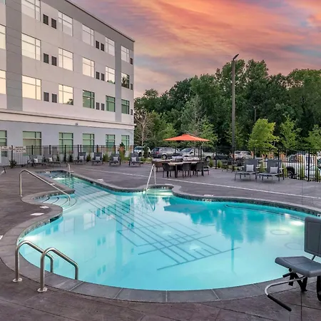 Cambria Hotel Nashville Airport-3