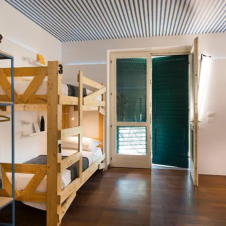 Gabanel Bike Hostel And B&B-2