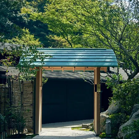 Espacio The Hakone Geihinkan Rin-Poh-Ki-Ryu-2