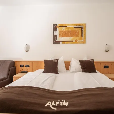 Hotel Alpin-3