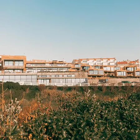 Noah Surf House Portugal-3
