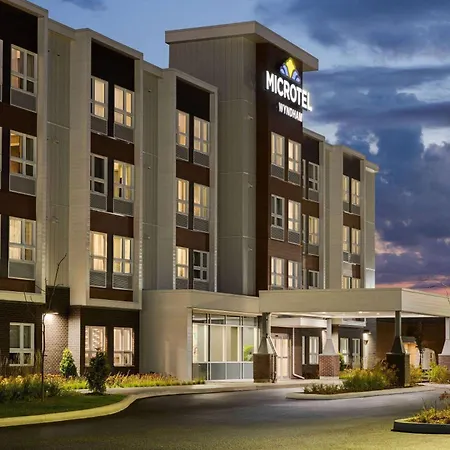Microtel Inn & Suites By Wyndham Boisbriand-2