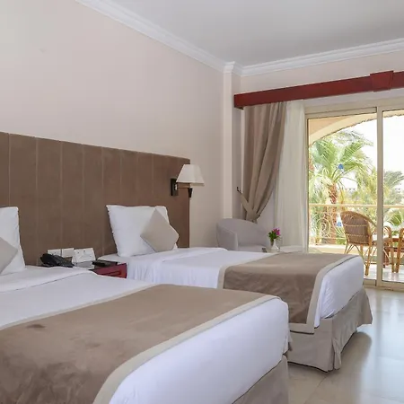 Brayka Bay Reef Resort-3