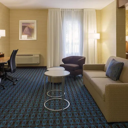Fairfield Inn & Suites By Marriott Belleville-3