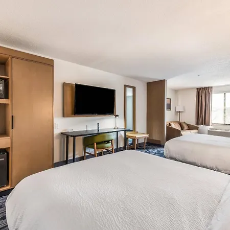 Fairfield By Marriott Inn & Suites Greensboro Coliseum Area-2