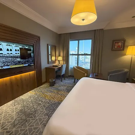 Crown Town Hotel-2