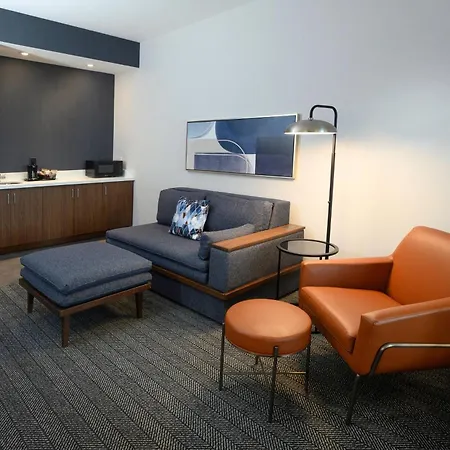 Courtyard By Marriott Charlotte Waverly-3