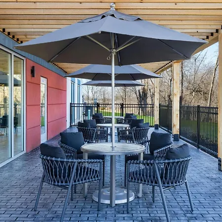Towneplace Suites By Marriott Geneva At Spire Academy-2