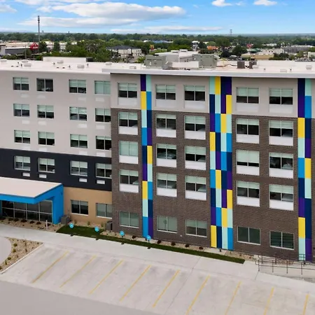 Tru By Hilton Lincoln East-2