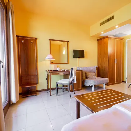 Hotel Santa Lucia-3